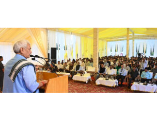 LG addressing a gathering during celebration of Rajasthan and Odisha Day at Lok Bhavan on Monday.