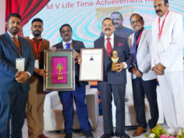 Union Minister Dr Jitendra Singh being conferred "Lifetime Achievement Award" during National Medical Meet at Chennai on Friday.