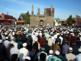 Muslims offering Eid prayers at Eidgah Residency road Jammu on Saturday. -Excelsior/Rakesh