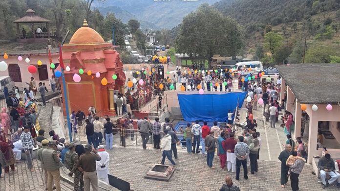 Historic Ramkund Mela in progress in Mendhar area of Poonch district on Tuesday. — Excelsior/ Rahi Kapoor