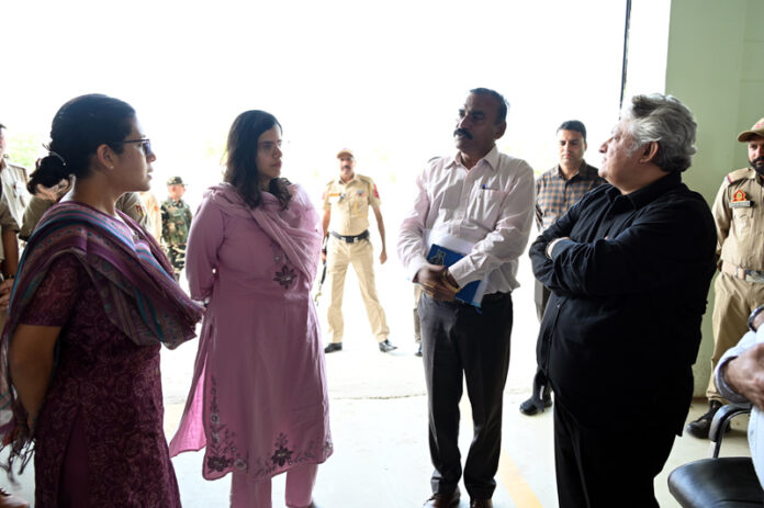 Secretary Transport inspecting ICC Samba on Wednesday. Secretary Transport inspecting ICC Samba on Wednesday.