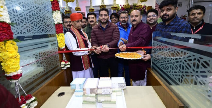 CEO SMVDSB Sachin Kumar Vaishya inaugurating special cash counter at Shri Mata Vaishno Devi Bhawan on Thursday. CEO SMVDSB Sachin Kumar Vaishya inaugurating special cash counter at Shri Mata Vaishno Devi Bhawan on Thursday.