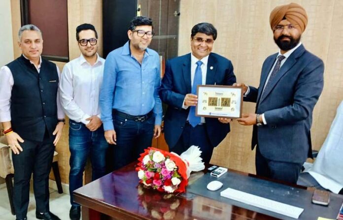 ICC delegation during meeting with Harvinder Singh, Director Employment in Jammu.