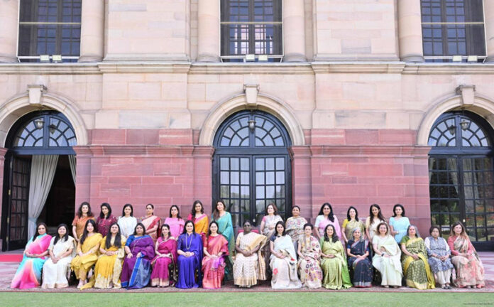 FICCI FLO members posing for a group photograph with President Droupadi Murmu at New Delhi. FICCI FLO members posing for a group photograph with President Droupadi Murmu at New Delhi.