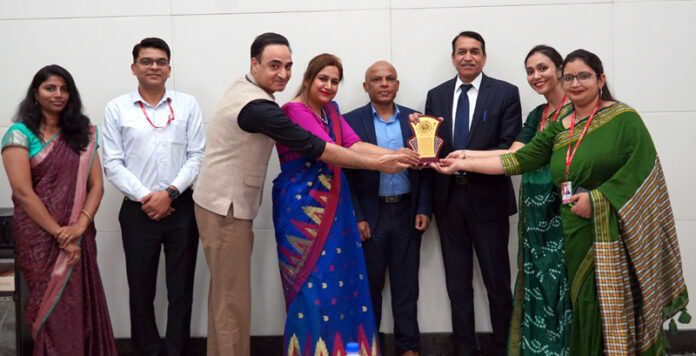 Guests and senior faculty members of AIIMS Jammu during a CME programme.