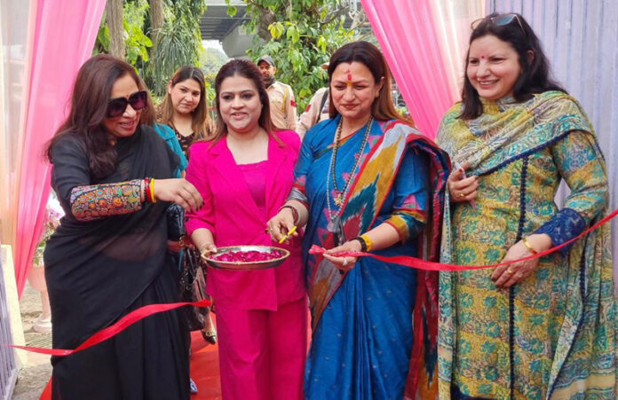 Dr Ritu Singh and others inaugurating an exhibition in Jammu.