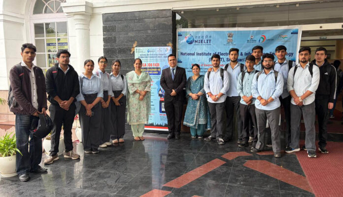 Dignitaries and participants during Job Fair.