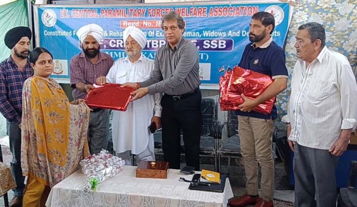 A Veer Naari being honoured by Ex-CPFWA in Jammu on Monday.