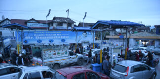 People Across Valley Resort To Panic Buying Amid Fuel Shortage Rumours