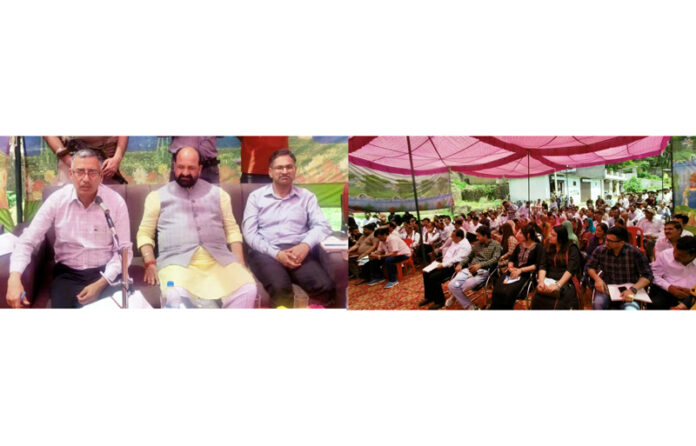 DC Kathua listening to the grievences of people in Mahanpur.