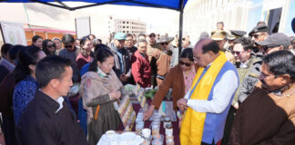LG Vinai Kumar Saxena during his visit to the University of Ladakh campus at Taru.