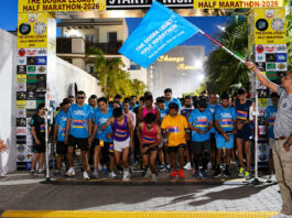 Dignitary flagging off Dogra Legacy Half Marathon at RS Pura.