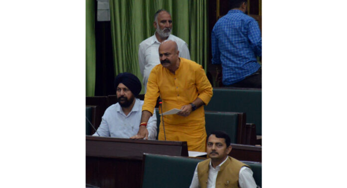 BJP MLA Yudhvir Sethi raising an issue in Assembly. BJP MLA Yudhvir Sethi raising an issue in Assembly.