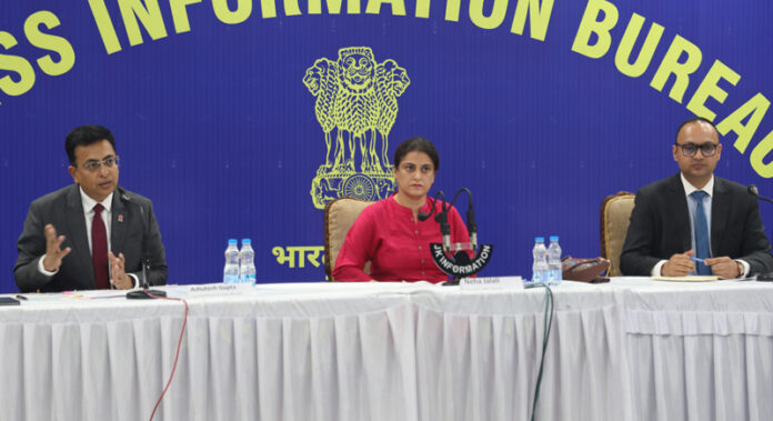 Executive Director, IOCL, Ashutosh Gupta (L) talking to media persons in Jammu. -Excelsior/Rakesh