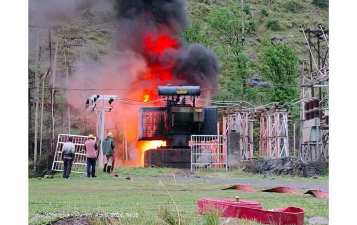 A PDD transformer burning after lightning struck Mandi area of Poonch. -Excelsior/Waseem A PDD transformer burning after lightning struck Mandi area of Poonch. -Excelsior/Waseem