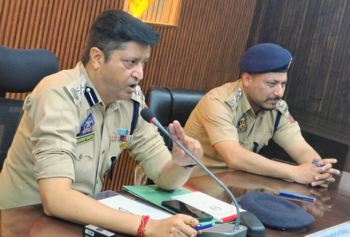 SSP Doda, Sandeep Mehta addressing newly posted PSIs on Wednesday. SSP Doda, Sandeep Mehta addressing newly posted PSIs on Wednesday.