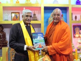 Union Minister Gajendra Singh Shakhawat during his visit to International Mediation Centre in Leh.