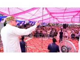 CM Omar Abdullah addressing a rally in Nowshera on Monday.