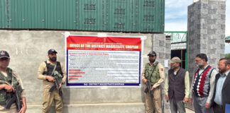 School sealed by authorities in Shopian on Monday. -Excelsior/Younis Khaliq