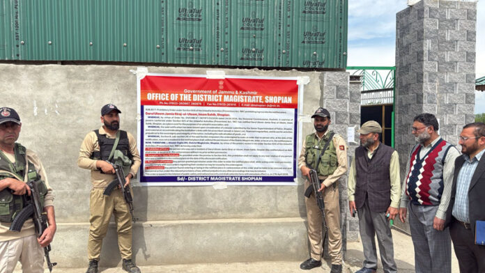 School sealed by authorities in Shopian on Monday. -Excelsior/Younis Khaliq