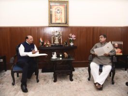LG Ladakh Vinai Kumar Saxena in a meeting with Union Minister Nitin Gadkari in New Delhi on Tuesday.