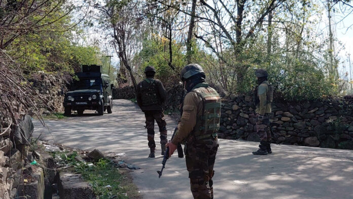 Security forces during encounter at Arahama, Ganderbal on Wednesday. -Exceslior/Firdous