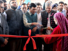Union Minister Mansukh Mandaviya inaugurating ESIC hospital in Ompora, Budgam. —Excelsior/Shakeel