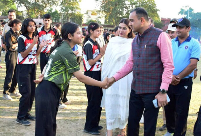 Div Com Jammu Ramesh Kumar interacting with players during the event. Div Com Jammu Ramesh Kumar interacting with players during the event.