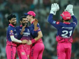 Ravindra Jadeja celebrating with teammates after taking wicket of Nicholas Pooran in Lucknow.