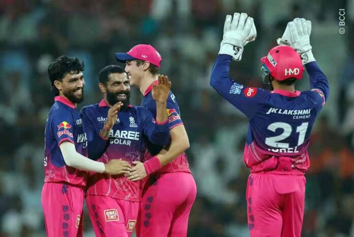 Ravindra Jadeja celebrating with teammates after taking wicket of Nicholas Pooran in Lucknow.