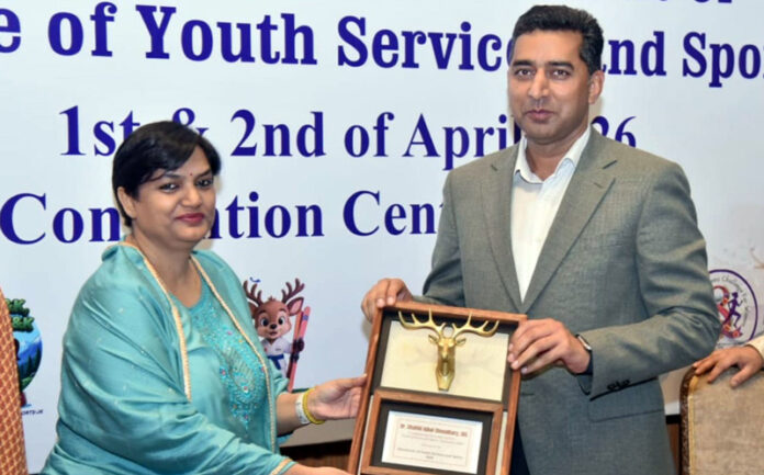 DG DYSS presenting memento to Commissioner Secretary Dr. Shahid Iqbal Choudhary in Jammu.