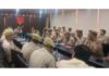 SSP Samba, Anuj Kumar holding meeting with supervisory officers and SHOs at DPO Samba on Monday.