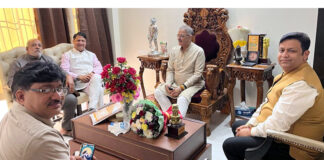 HP Governor Kavinder Gupta in a meeting with Saksham delegation.