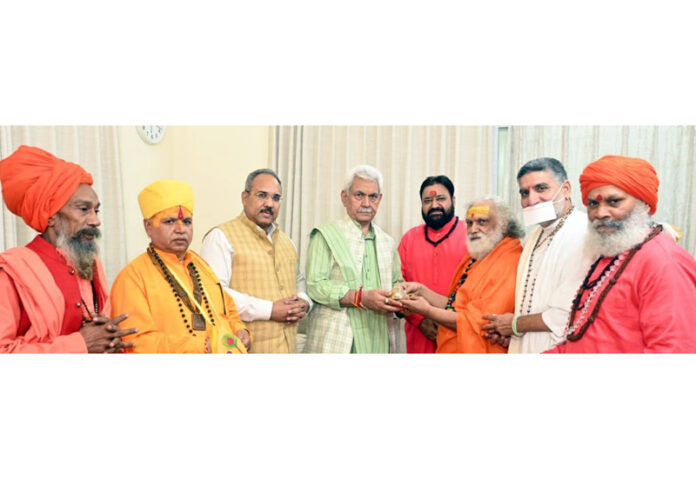 A delegation meeting LG on Wednesday.