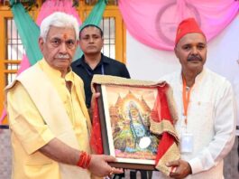 Lieutenant Governor Manoj SInha attending foundation day of Sarv Shakti Chandi Mata Mandir, Dhammi, Nagrota on Thursday.