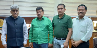 JCCI delegation during meeting with Chief Secy Atal Dulloo in Jammu on Thursday.