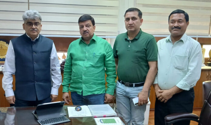 JCCI delegation during meeting with Chief Secy Atal Dulloo in Jammu on Thursday.