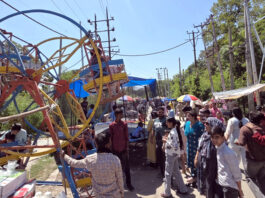 Hustle-bustle during Baisakhi Mela at Ranbir Canal in Jammu on Tuesday. — Excelsior/Rakesh