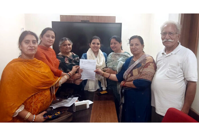 Anganwadi workers meeting with MLA Devyani Rana.