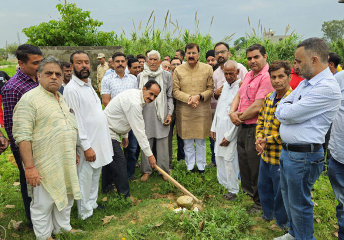MLA Arvind Gupta starting construction work of cremation shed at Pounichak. MLA Arvind Gupta starting construction work of cremation shed at Pounichak.