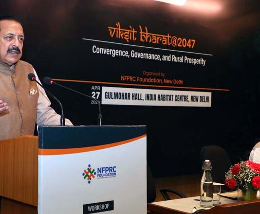 Union Minister Dr Jitendra Singh  delivering keynote address at a workshop of MPs, MLAs on “Small Modular Reactors” at India Habitat Centre, New Delhi, on Monday. Also seen is National General Secretary BJP, Tarun Chugh.