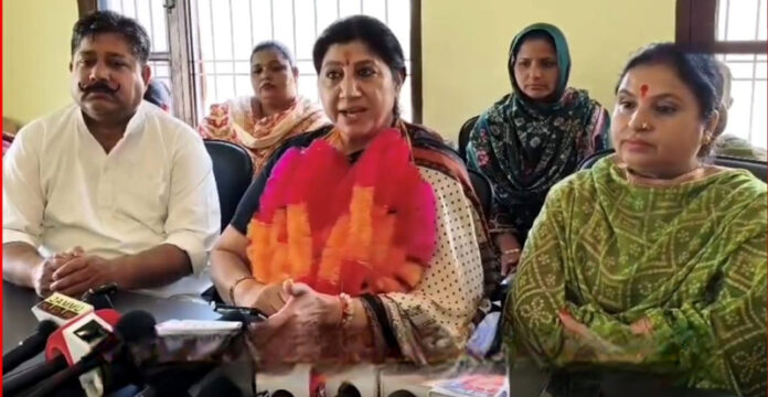 BJP spokesperson, Purnima Sharma talking to reporters at Poonch on Saturday.