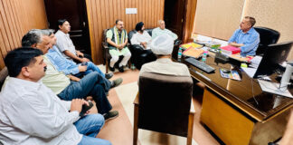 All J&K Jatt Sabha delegation during meeting with Addl Div Commissioner Jammu on Wednesday.