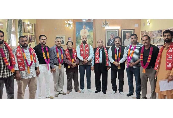 NC’s Provincial president, R L Gupta felicitating newly inducted office bearers.