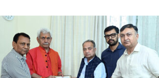A delegation meeting LG on Tuesday.