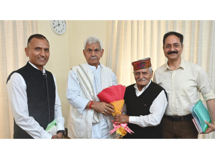 Delegation of Shri Ram Chandra Mission meeting Lieutenant Governor on Friday.