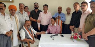 Dignitaries during a medical camp in Gandhi Nagar, Jammu on Sunday.