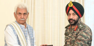 Lt Gen Harpal Singh, Director General, Border Roads meeting Lieutenant Governor Manoj Sinha on Friday.
