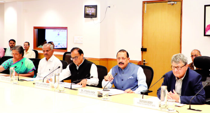 Union Minister Dr Jitendra Singh, flanked by Vice Chairman NITI Aayog Suman Berry, speaking after releasing two NITI Aayog reports at New Delhi on Thursday.