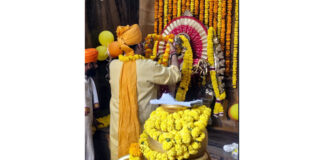 Ranvijay Singh offering prayers at Karaneshwar Temple in Jammu.